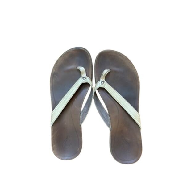 OluKai Women's Size 9 Flip Flops Sandals Beige Great Condition Comfort - Picture 1 of 3
